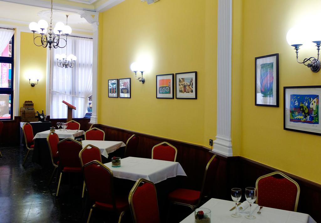 Hotel Madrid Bierzo Ponferrada Kültér fotó
