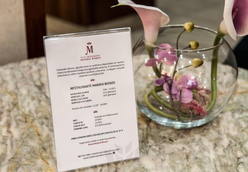 Hotel Madrid Bierzo Ponferrada Kültér fotó