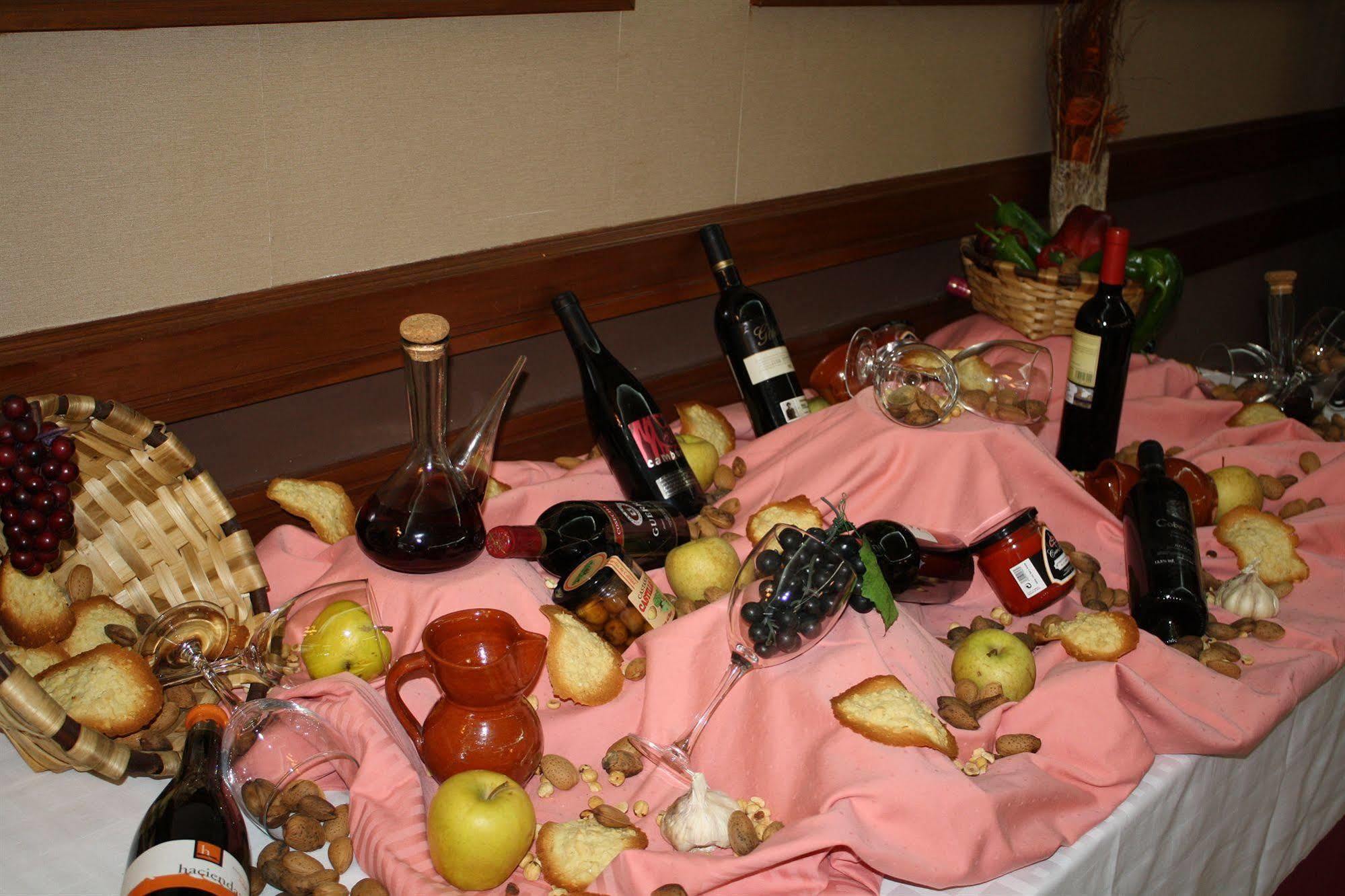 Hotel Madrid Bierzo Ponferrada Kültér fotó
